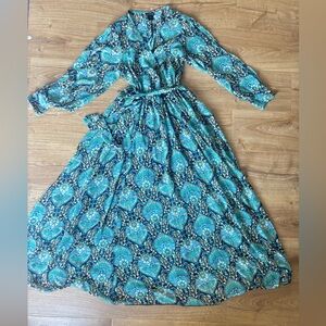 Elegant Blue Patterned Maxi Dress